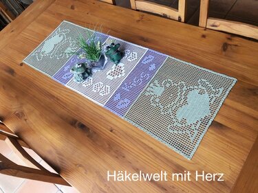 Häkelanleitung / Tischläufer "Kiss"