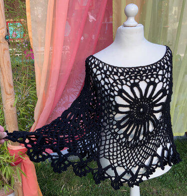 Luftiger Poncho Susann - Häkeln