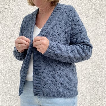 Strickanleitung Strickjacke Clara Größe 36 – 48 PDF-Datei