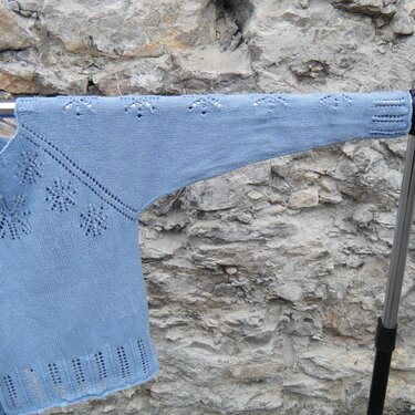 Knitting Pattern Raglan top down "Snowflakes" - Image 4