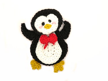 Penguin crochet pattern applique