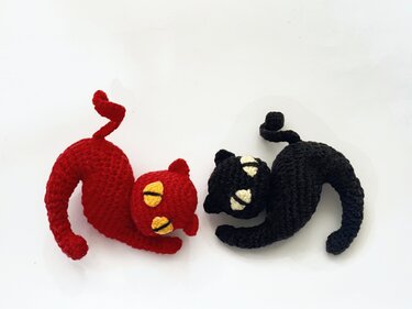 Black cat. Crochet pattern