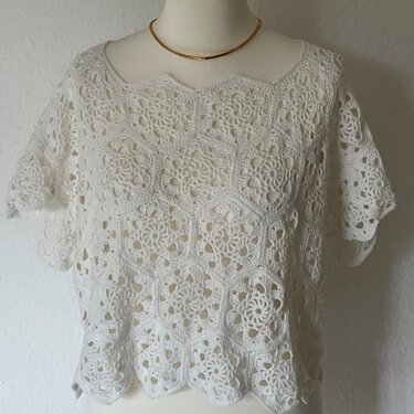 a Shirt made of hexagons (Belly cheat No 2) crochet pattern