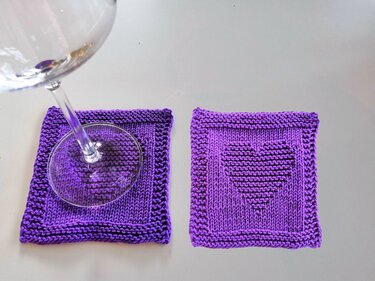 Knitting pattern "Coaster with heart" - easy