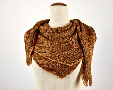 Crespo, einfach zu strickendes Tuch in Krausrechts