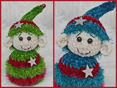 Zwei gehäkelte Amigurumi-Wichtel in Grün und Blau mit Sternenverzierung