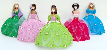 Prachtvolles Ballkleid mit Tüll-Unterrock für kleine Anziehpuppen - Häkeln