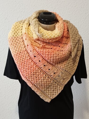 Häkelanleitung für das asymmetrische Tuch "Celtic"