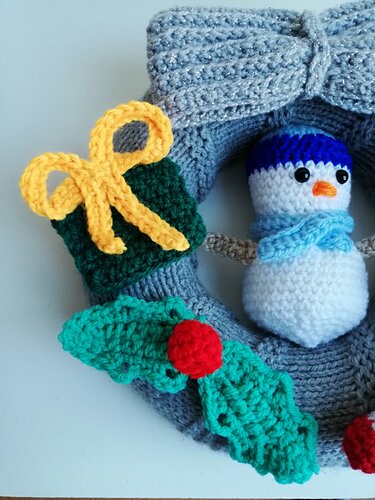 Häkelanleitung Schneemanngestöber Türkranz 25 cm