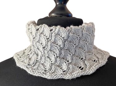 Loop "Moni" stricken, effektvolles  Muster