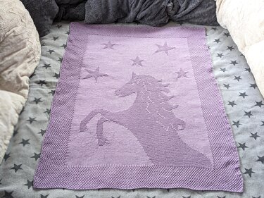 Strickanleitung Baby- / Kinderdecke "Pferdeliebe" - einfach