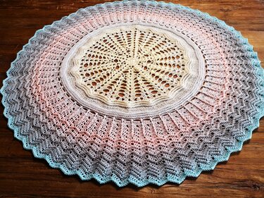 Häkelanleitung Kreisdecke Tischdecke Sol