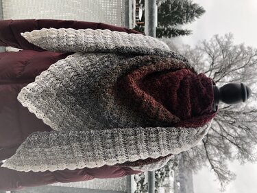 Mad Winter - Häkelanleitung kuscheliges Dreieckstuch