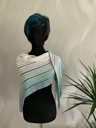 Crochet pattern Leevi