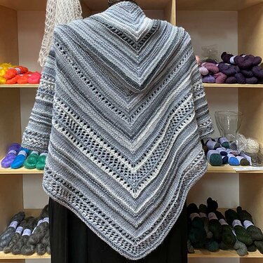 Pattern Colorways 3 - Hooded Shawl - Knitting