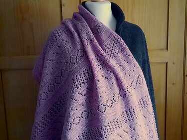 Strickkurs Lektion 5: Dreieckiges Lace-Tuch - Stricken
