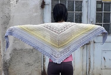 Simsalabim flaches Dreieckstuch Häkelanleitung