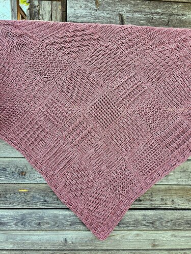 Häkelanleitung Tuch Relief-Squaredancer