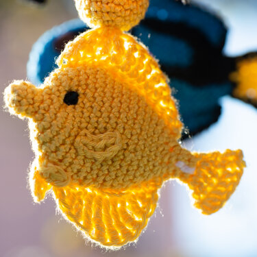Stroller chain colorful fishes crochet pattern