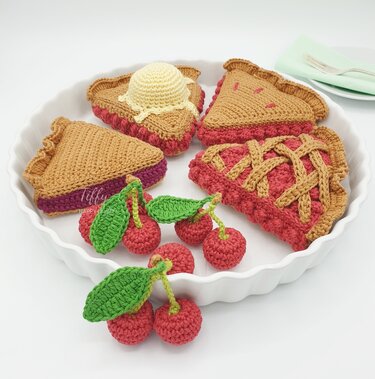 Kirsch-Pie 4 Typen Amigurumi Häkelanleitung | Kirschkuchen