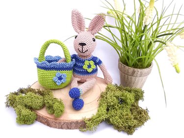 Mr. BUNNY with basket - crochetpattern