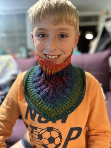 Rollkragentuch "Plastoroll" gehäkelt - Bild 3