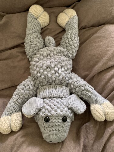 Häkelanleitung "Pyjamakeeper Schaf Gladdys" von Otti.Berlin