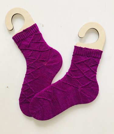 Toe-up Socken, Euklid, Strickanleitung Größe 36-43
