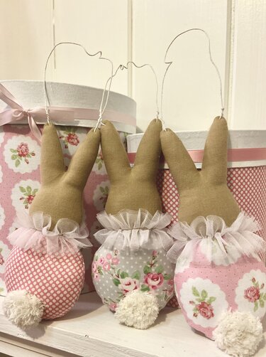 Anleitung und Schnittmuster "Oster- Hasen-Anhänger" - Nähen