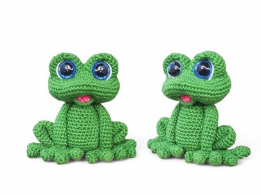 Crochet pattern Taki the croaking frog