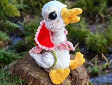 Crochet Pattern Goose Hilde