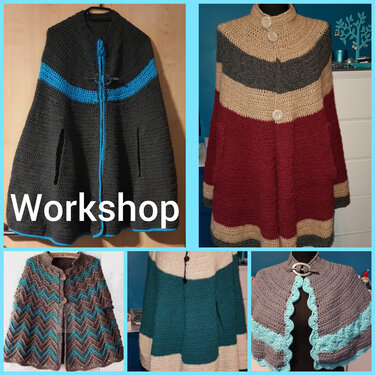 Verschiedene gehäkelte Damen-Capes mit Chevron-, Streifen- und Muschelmuster sowie Knöpfen und seitlichen Taschen