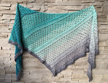 Crochet Pattern Flat Triangular Scarf "Charis"