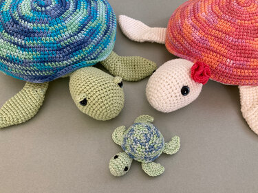 Häkelanleitung Wasserschildkröte Shelly und Babyschildkröte