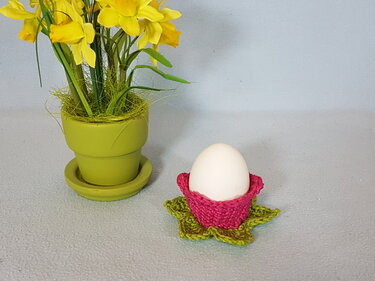 Häkelanleitung, Frühlingseierbecher