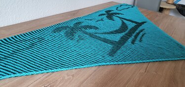 Palms, Shadow Knitting, Illusion Knitting, Motif Shawl