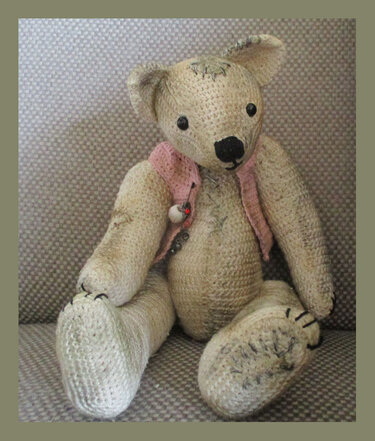 Vintage Bear Bastiaan, made in the true vintage way - Crochet