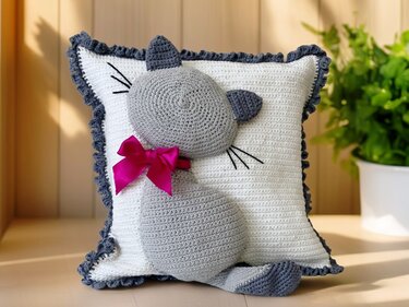 Kätzchen-Kissenbezug 3D. Häkelanleitung