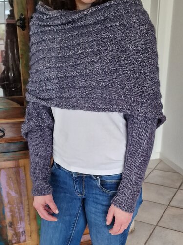 Strickanleitung für den Ärmelschal "soft Hug"