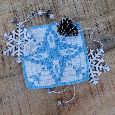 "Kau" (Jahreszeiten) - 4 Quadrate in Mosaikhäkeltechnik - Häkeln