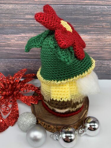 Crochet Pattern Poinsettia Christmas Gnome
