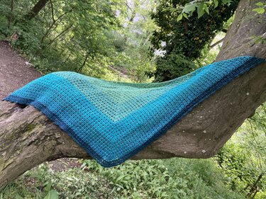 Mad Malibu - Häkelanleitung Dreieckstuch