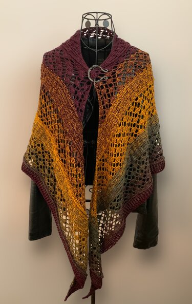 Crochet Pattern Flat Triangular Scarf "Styx"