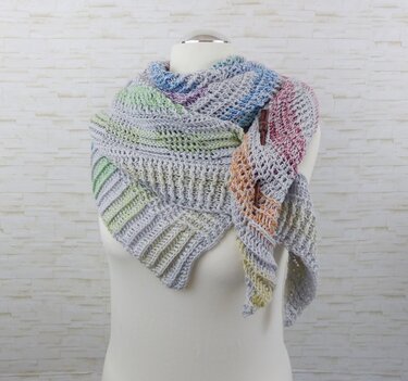 Häkelanleitung KuschelTreedy - ein Dreieckstuch zum reinkuscheln