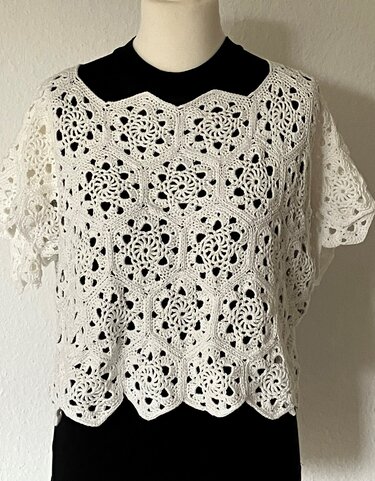 a Shirt made of hexagons (Belly cheat No 2) crochet pattern