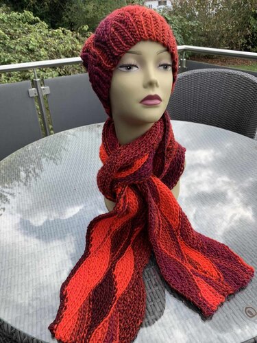 "Winter Waves" - Häkelanleitung für einen Schal in Stricklook-Muster