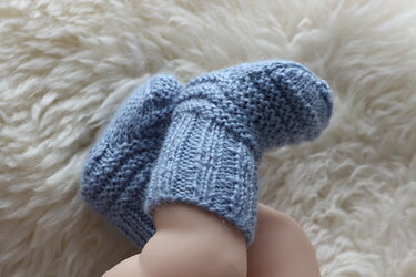 Premature Baby Socks Knitting Pattern