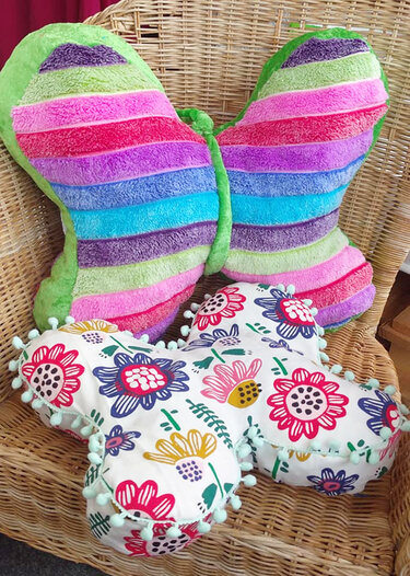 Schmetterlingskissen "Steffi" (Nähanleitung und Schnittmuster in 2 Größen)