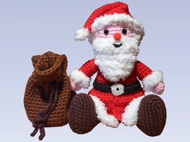 Crochet Pattern Little Santa