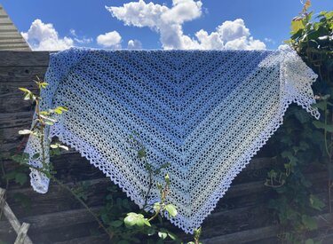 Mad Melinda - Häkelanleitung zauberhaftes Dreieckstuch